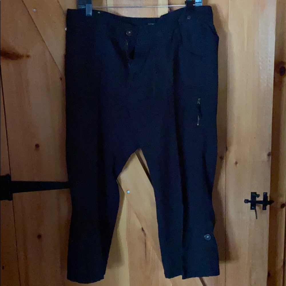 Cropped pants